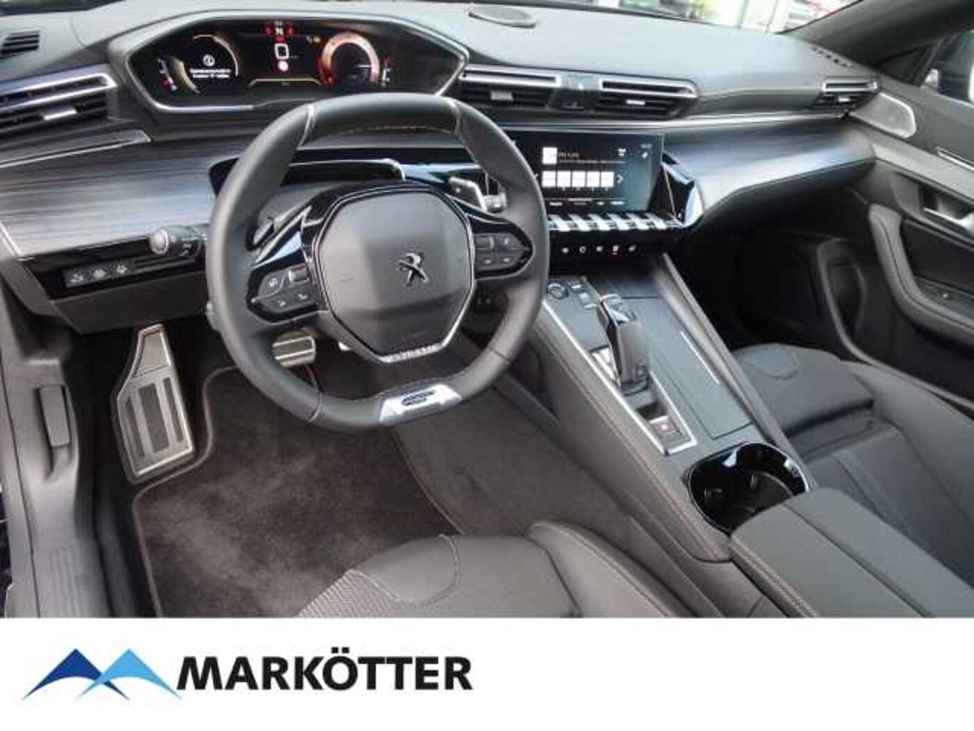 Peugeot  SW GT 1.5 BlueHDi 130/AHK/ Pano/19Zoll/Focal