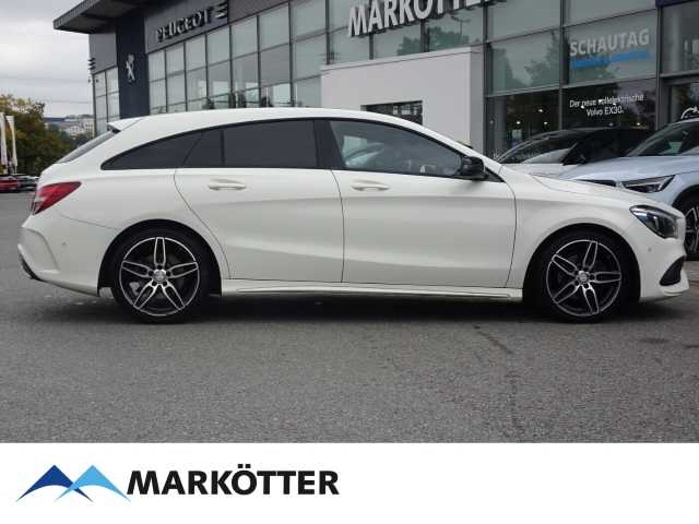 Mercedes-Benz  AMG Line/Night-Paket/SHZ/