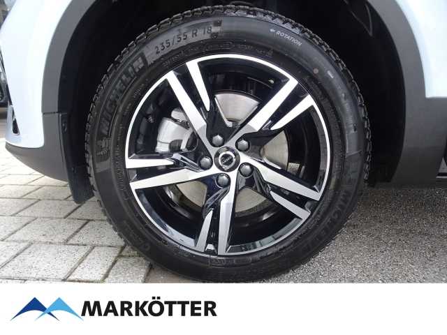 Volvo  Plus Dark 2WD B3 EU6d/ H&K/Pilot Assist/LED