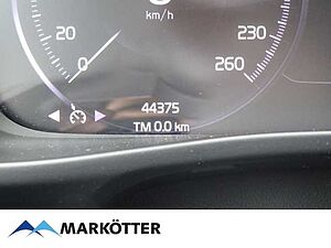 Volvo  T3 Momentum Pro 2WD/NAVI/LED/PDC/CAM/SHZ/